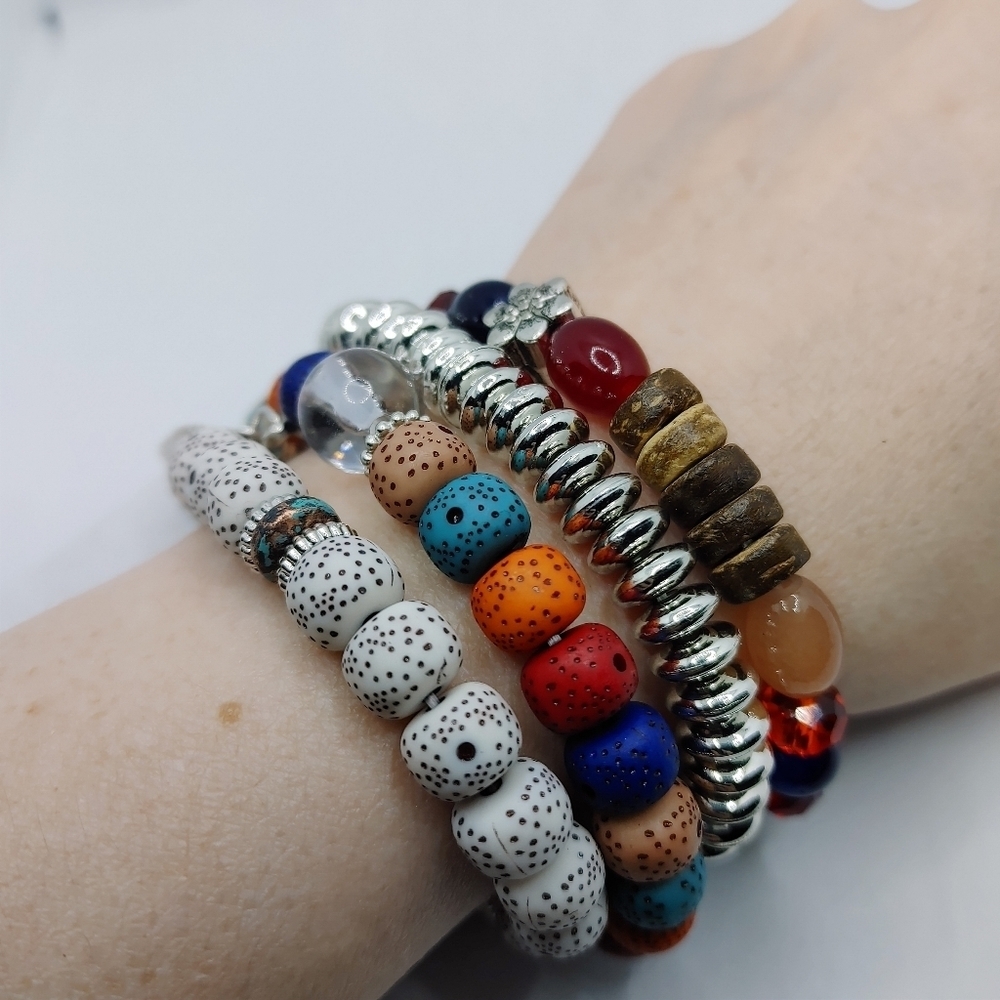 Boho 4PC Beaded Bracelet Set Charm Tassel Wing Stack Stretch Colorful NWT - Picture 5 of 6
